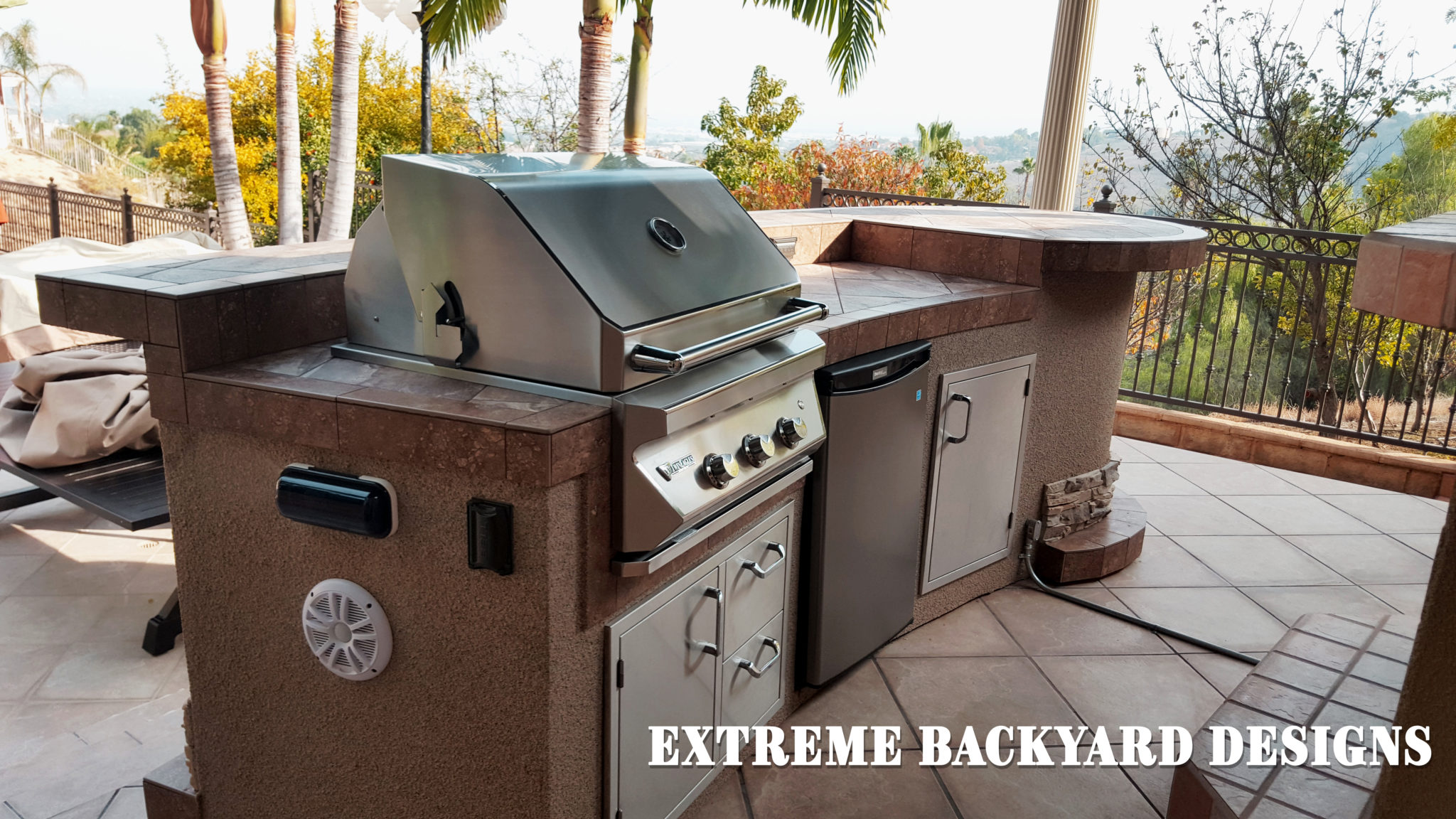 Extreme backyard designs bbq islands